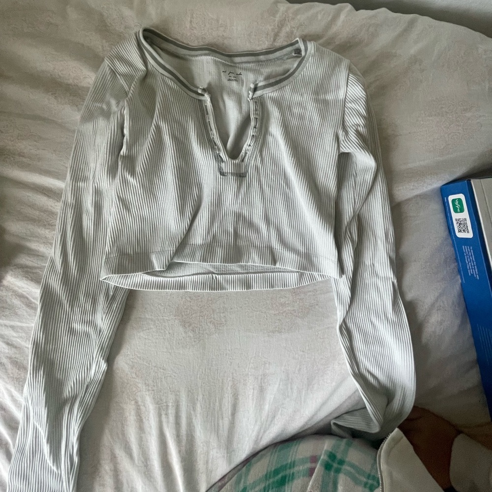 Urban Outfitters Long Sleeve
